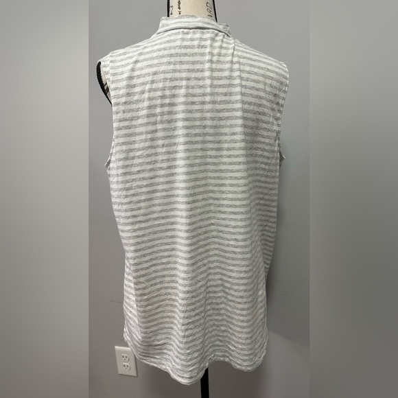 👚 Land's End Grey & White Striped Sleeveless Turtleneck Top 🖤🤍 - Picture 4 of 7